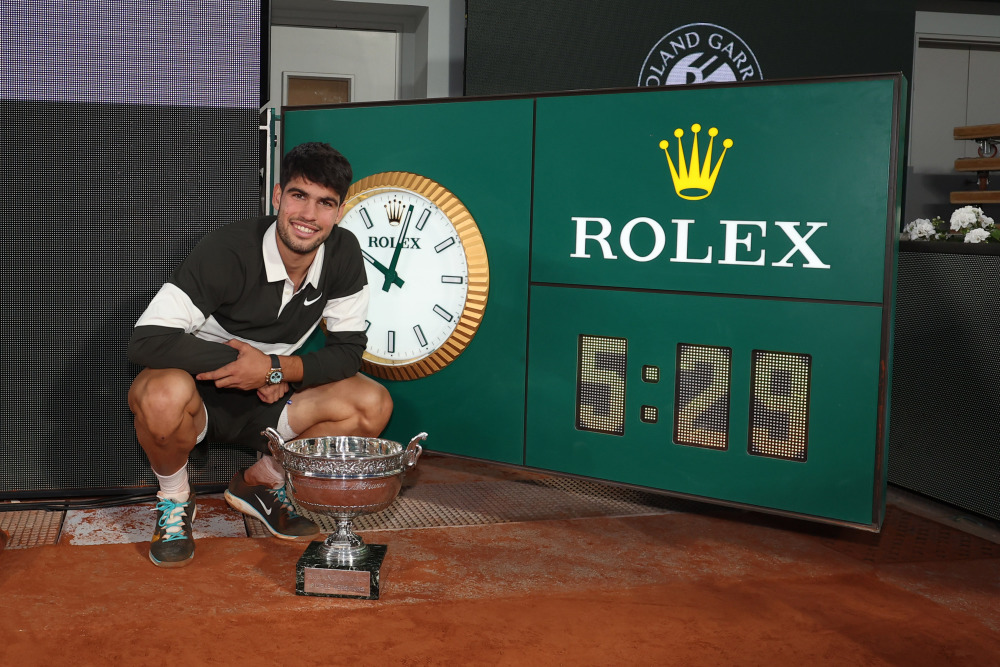 动青少年足 动青少年足