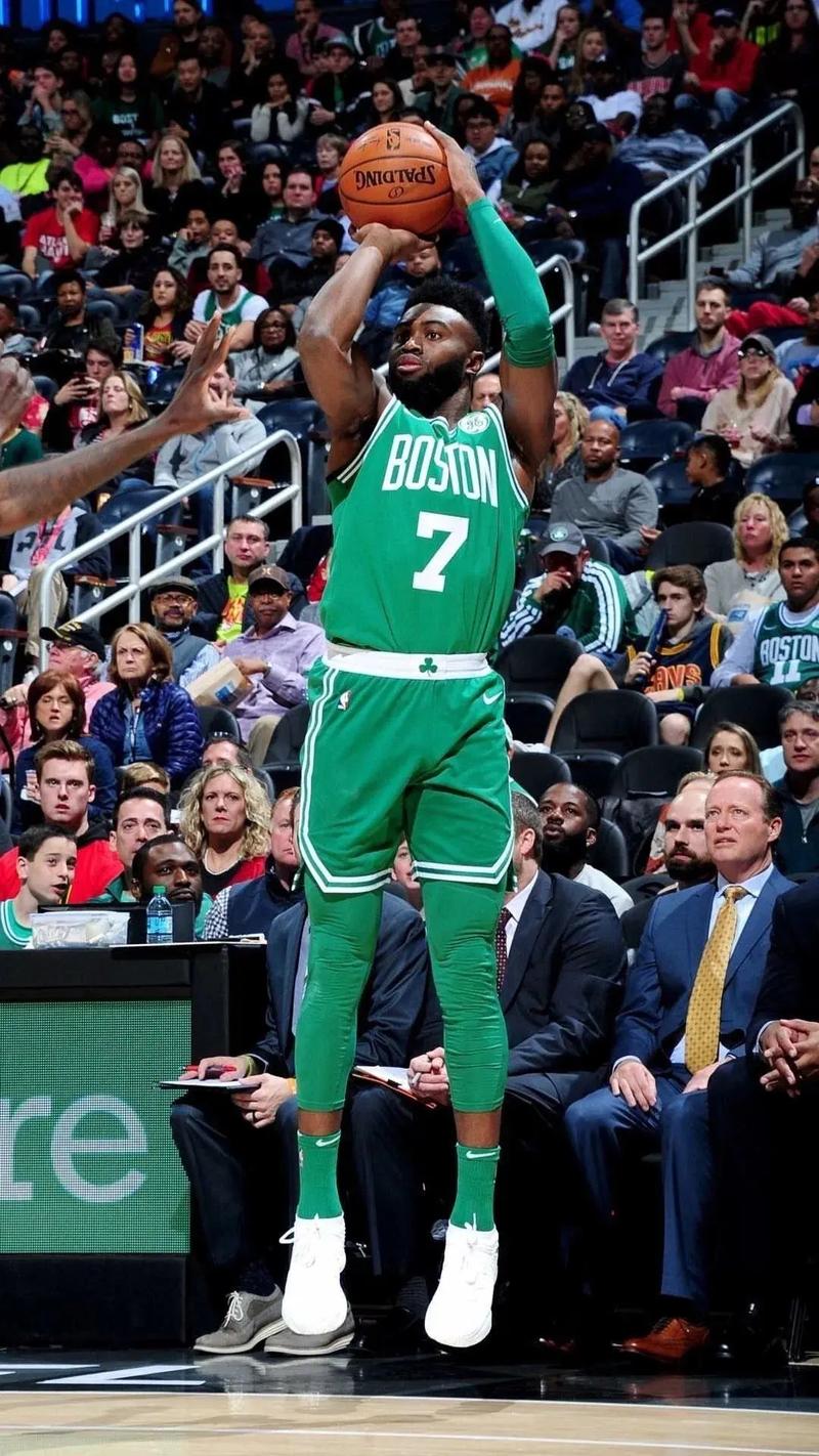 一手好牌竟輸到脫褲！76人搞砸「超級球隊」一言難盡.